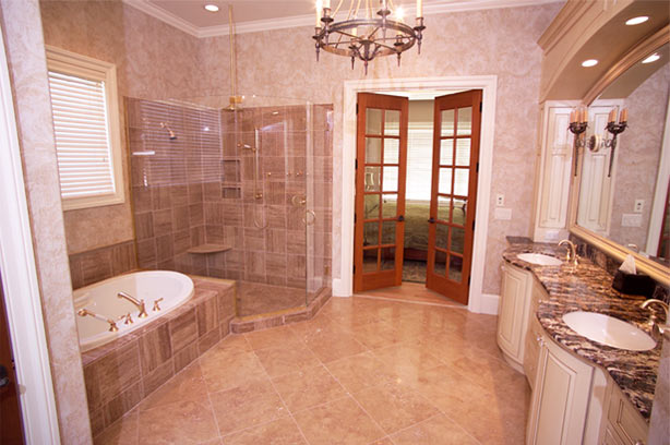 Westmount Builders provides custom tiling services for flooring, kitchens, bathrooms, patios and more.